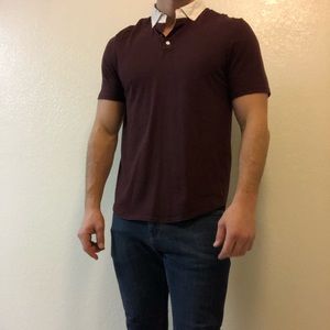 Red shirt / White collar